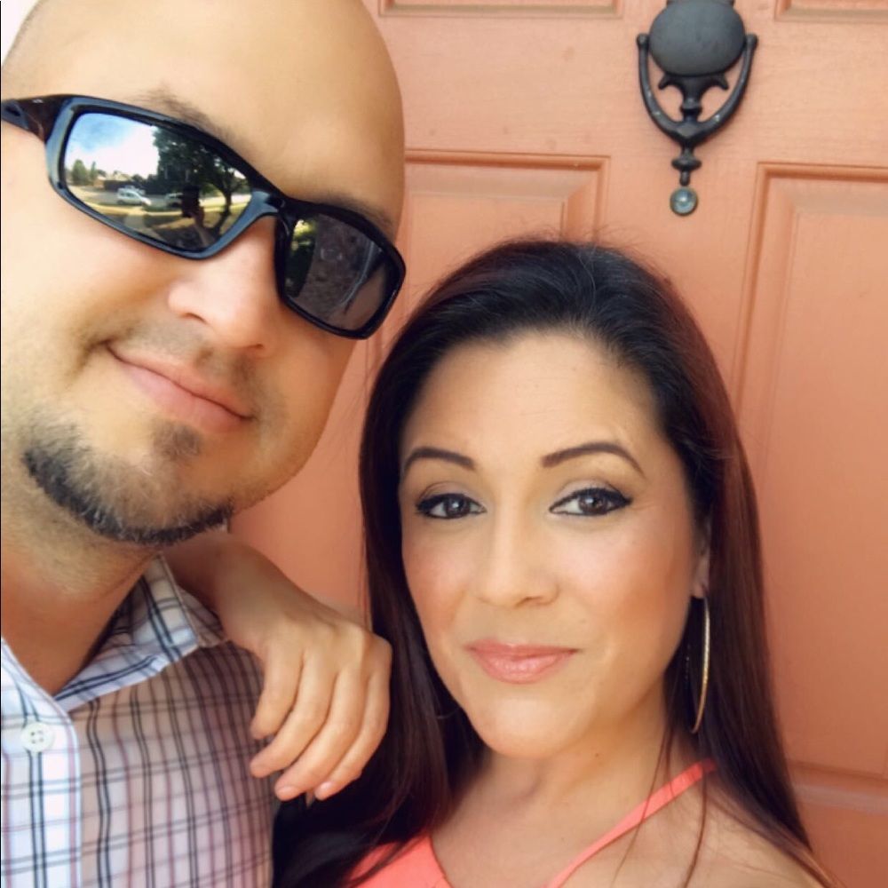 Meet your Poshers, Andrew and Crystal